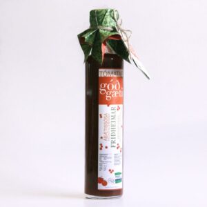 Dessert Sauce with Piccolo Tomatoes and Strawberries